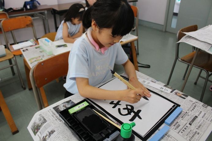 「あさがお」を書くよ。緊張するなぁ…