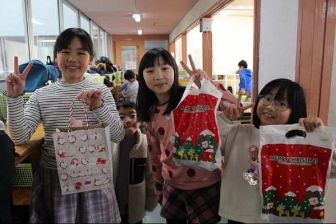 お菓子がたくさん入ってるね☆